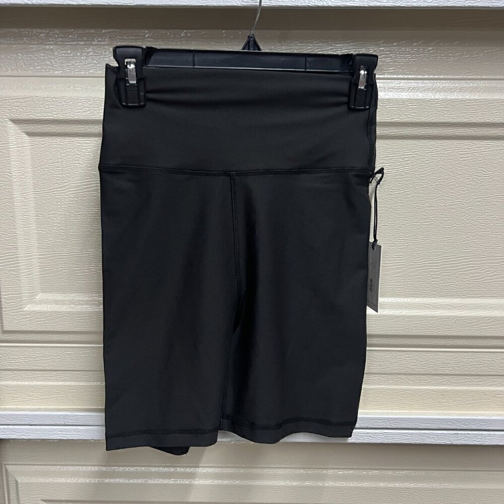 WeWoreWhat Athletic Womens Biker Short MEDIUM in Black